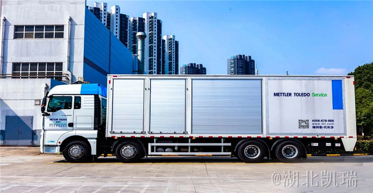 國六廂式計量檢衡車側(cè)面