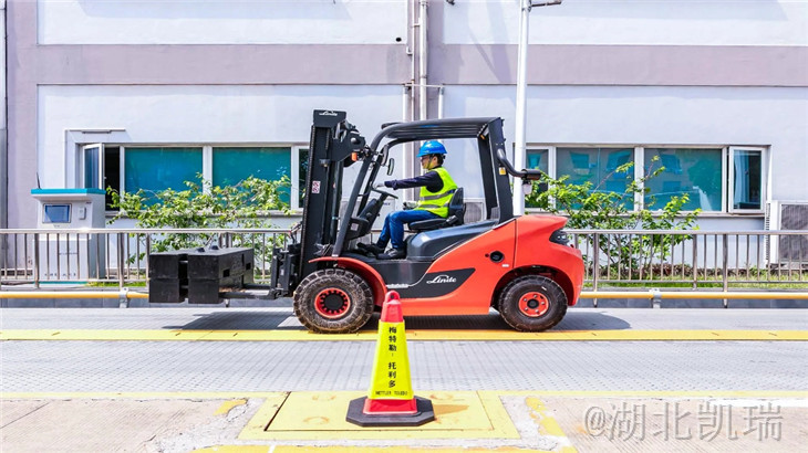 叉車檢測汽車衡角差