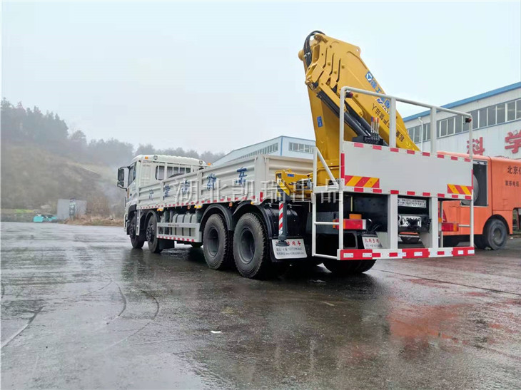 DWJ5315JJH型計(jì)量檢衡車（右后）